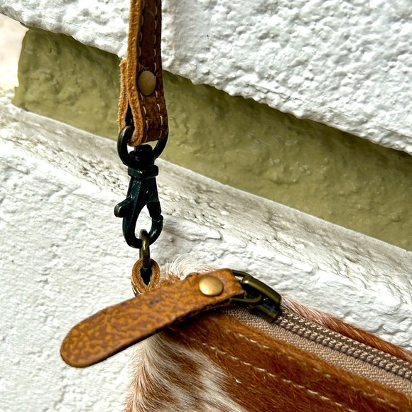 Myra cowhide bag 💼 EUC - Picture 4 of 13